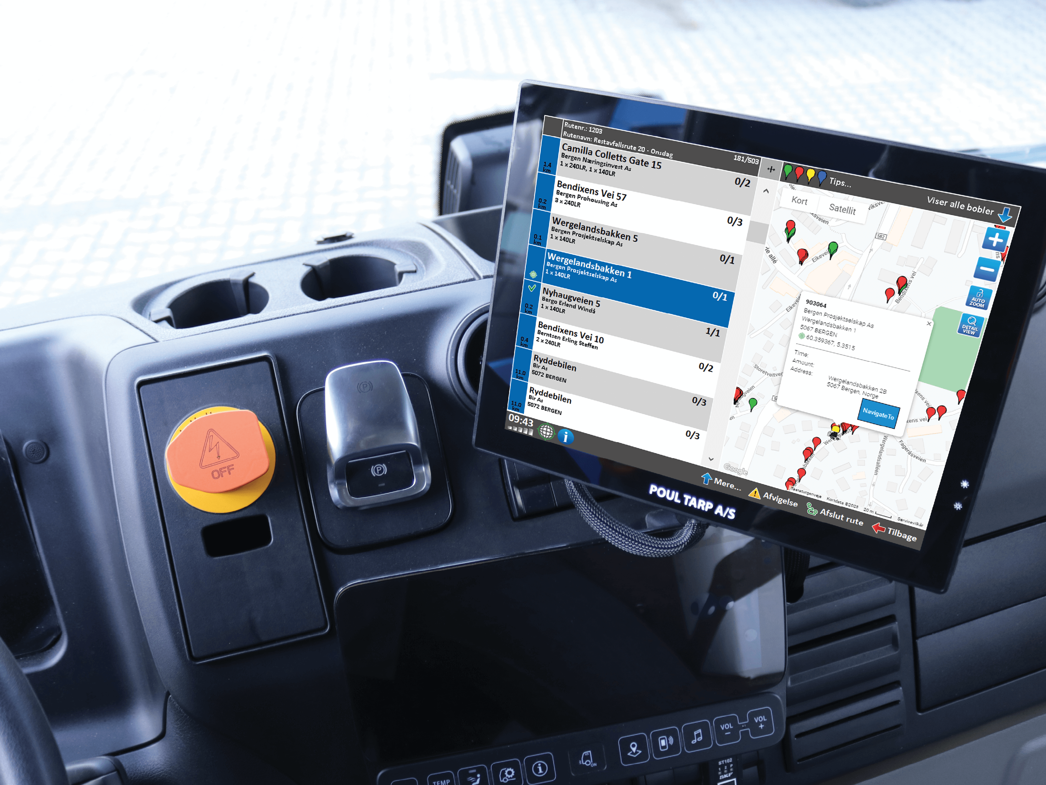 TOC in the cabin with route overview and collection points
